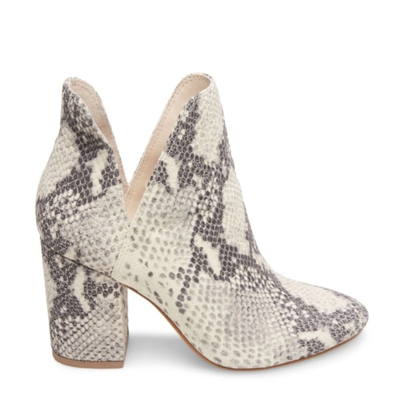 Shoes - NWT Steve Madden Rookie Snake Bootie Sz 7